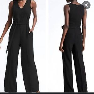 Banana Republic wide leg flowy black jumpsuit with tie sash and pockets. New!